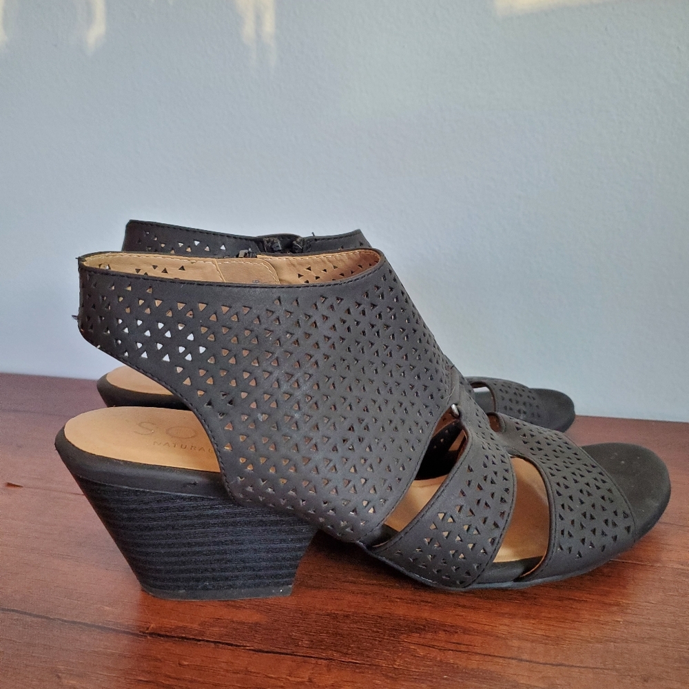 Black Naturalizer SOUL Women's Black Open Toe Slingback Sandals Wide - 9.5W